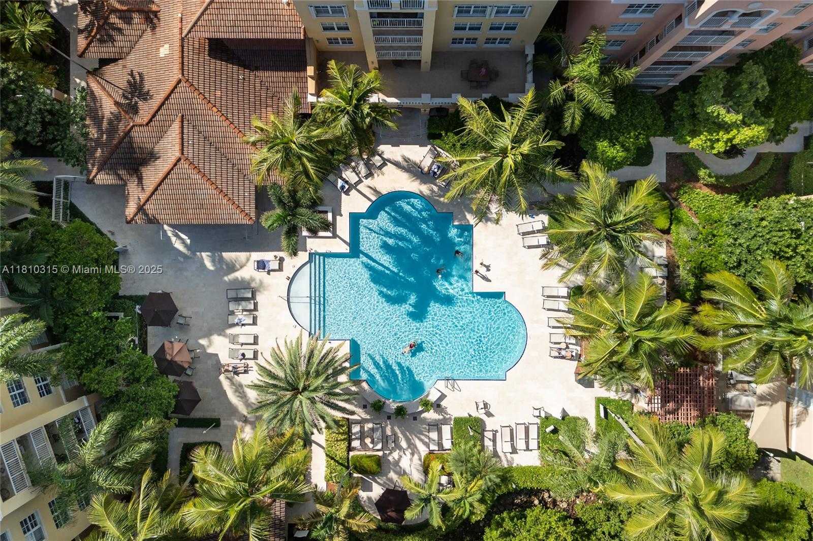 Small Image of Aventura Number 61