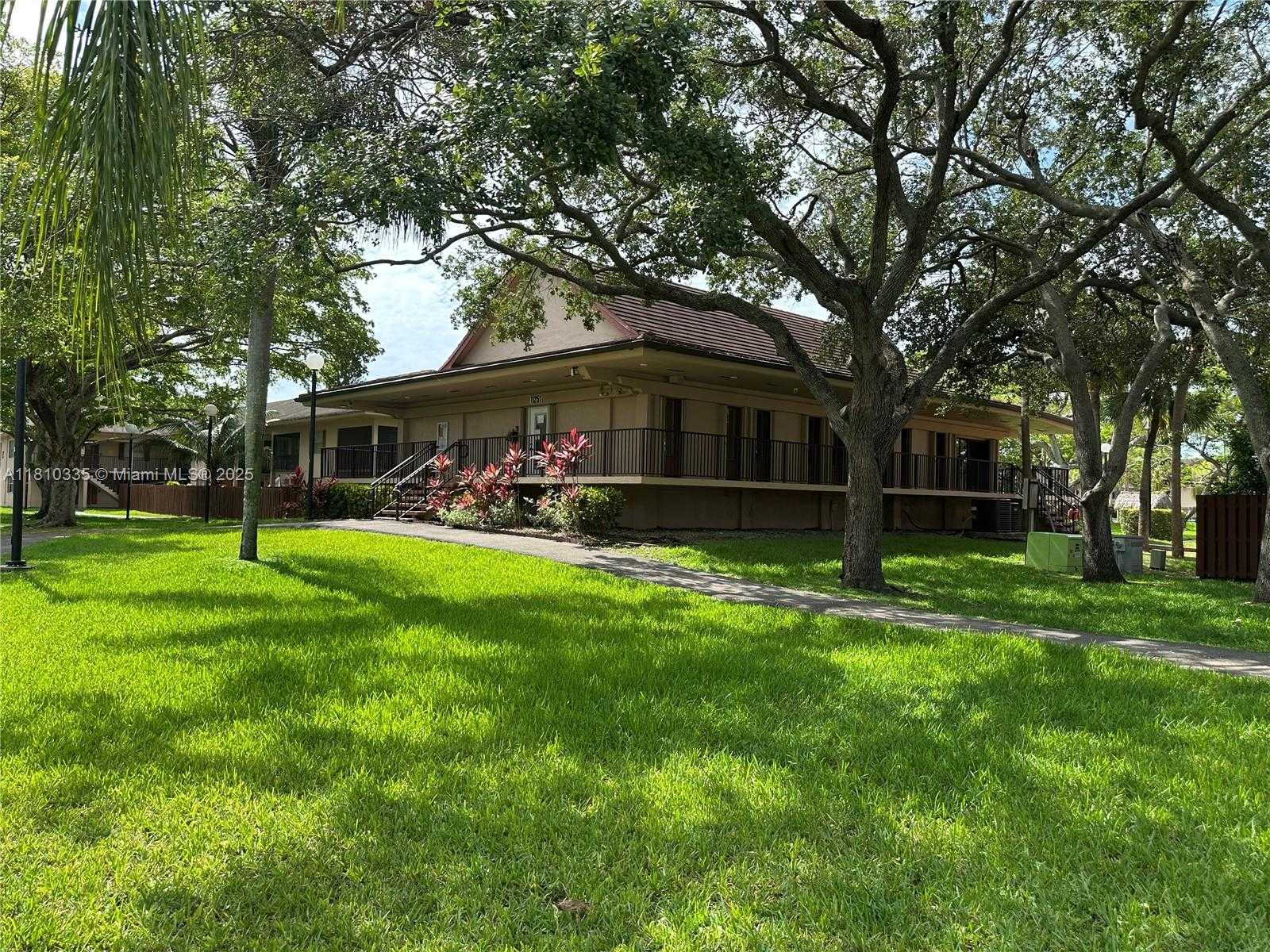 Small Image of 11245 SOUTH WEST 88TH ST #210-F, Miami Number 15