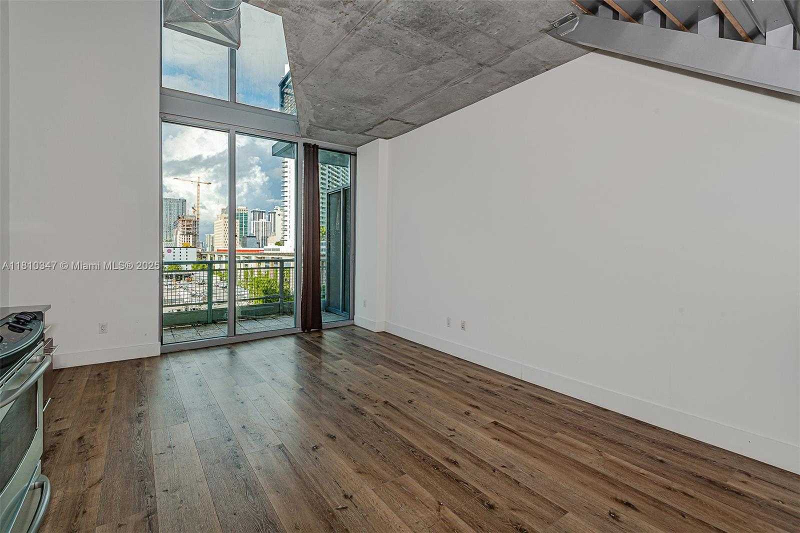 Small Image of 690 SOUTH WEST 1ST CT #1007, Miami Number 11