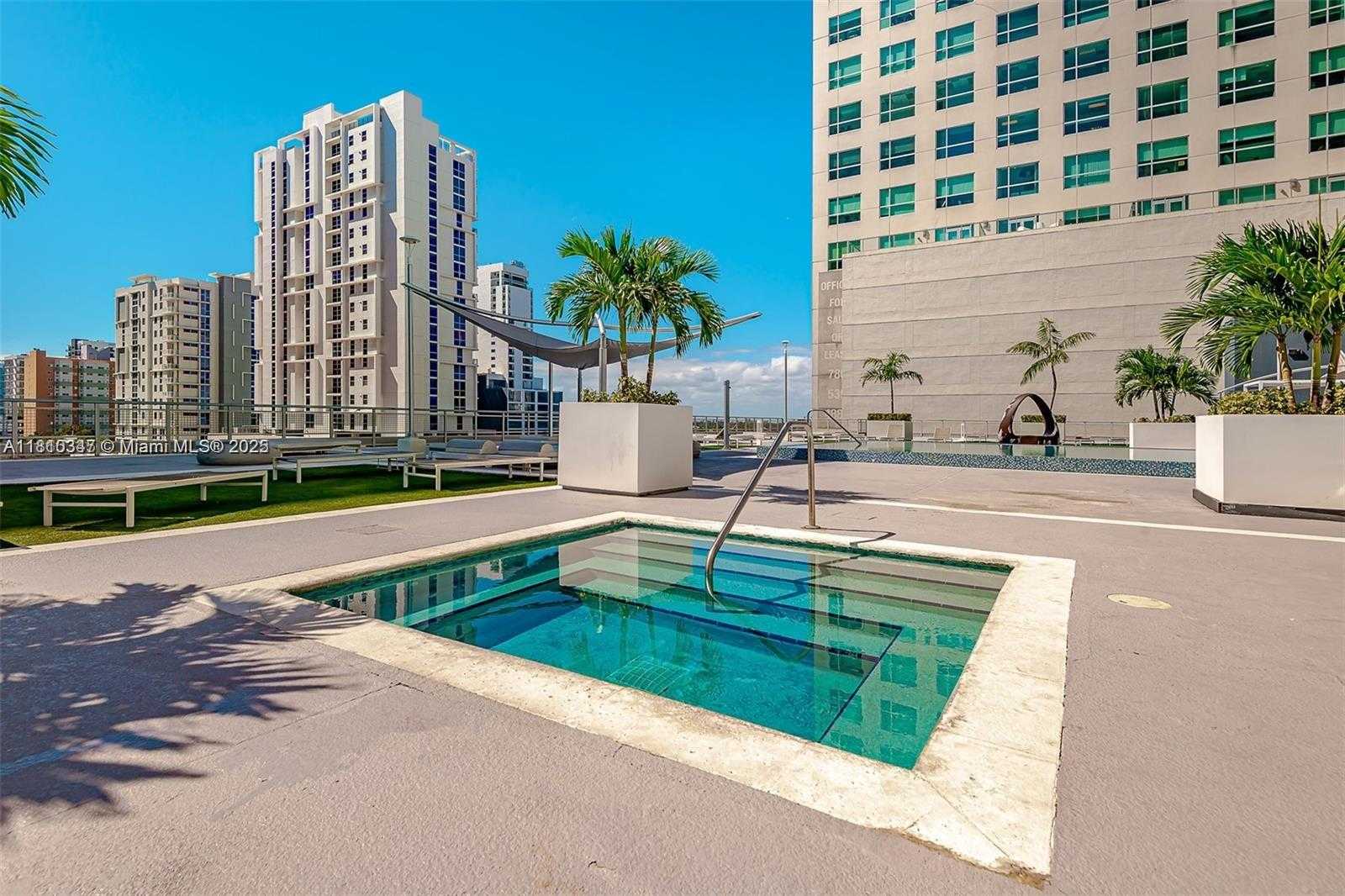 Small Image of 690 SOUTH WEST 1ST CT #1007, Miami Number 22