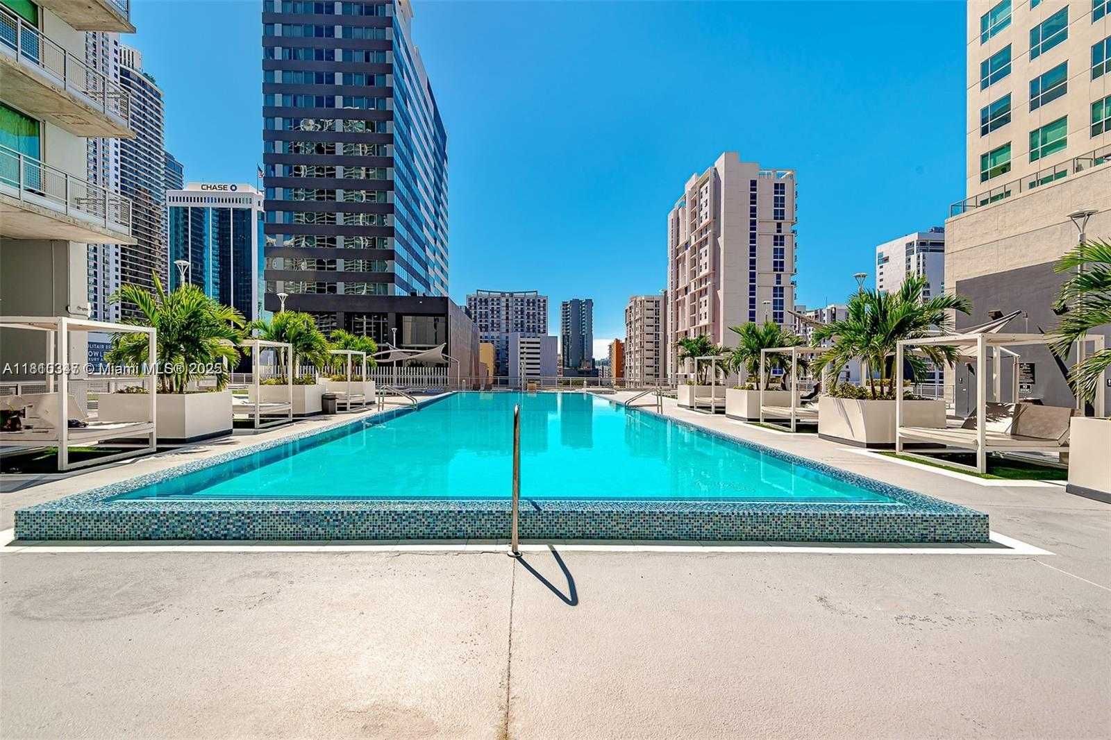 Small Image of 690 SOUTH WEST 1ST CT #1007, Miami Number 23