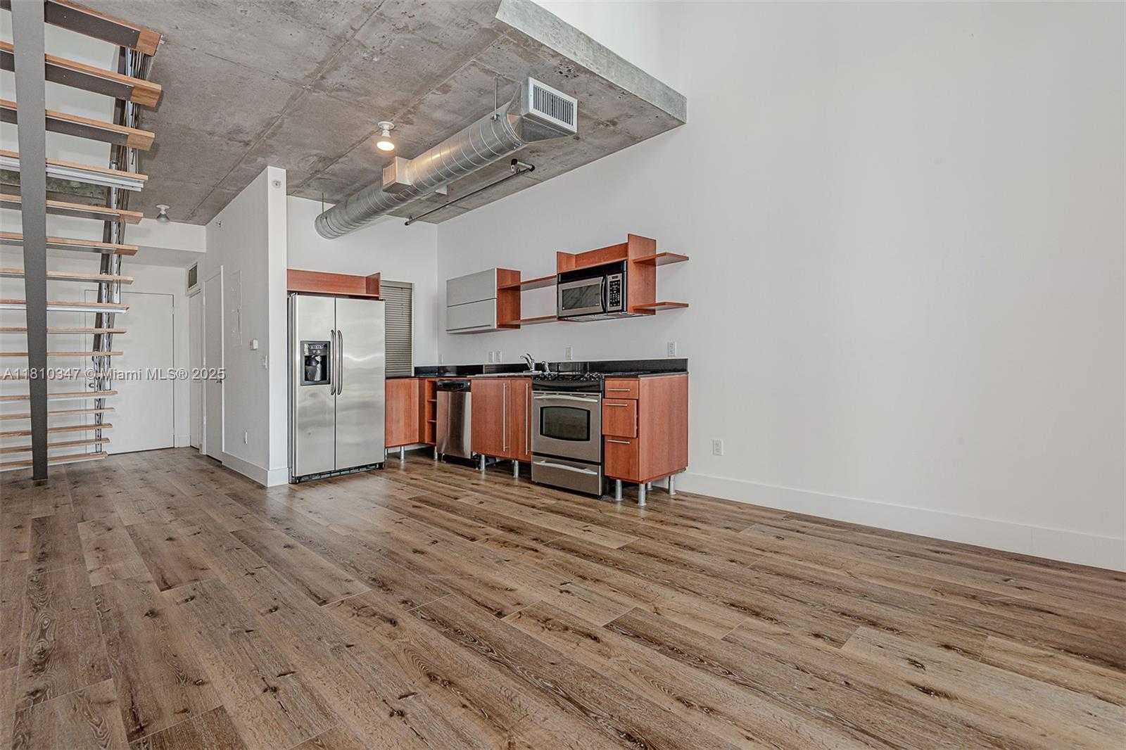 Small Image of 690 SOUTH WEST 1ST CT #1007, Miami Number 6