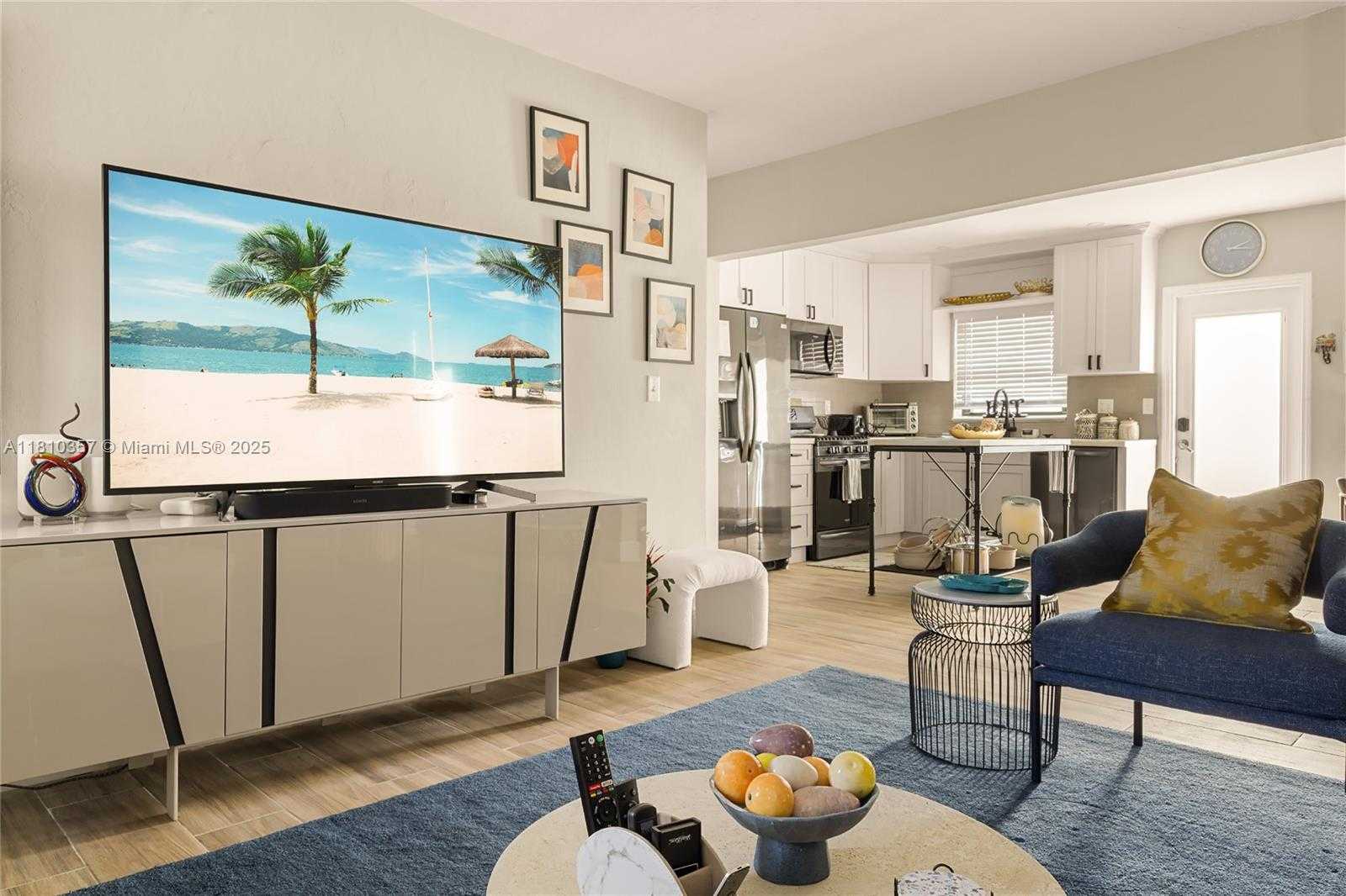 Small Image of Miami Number 2