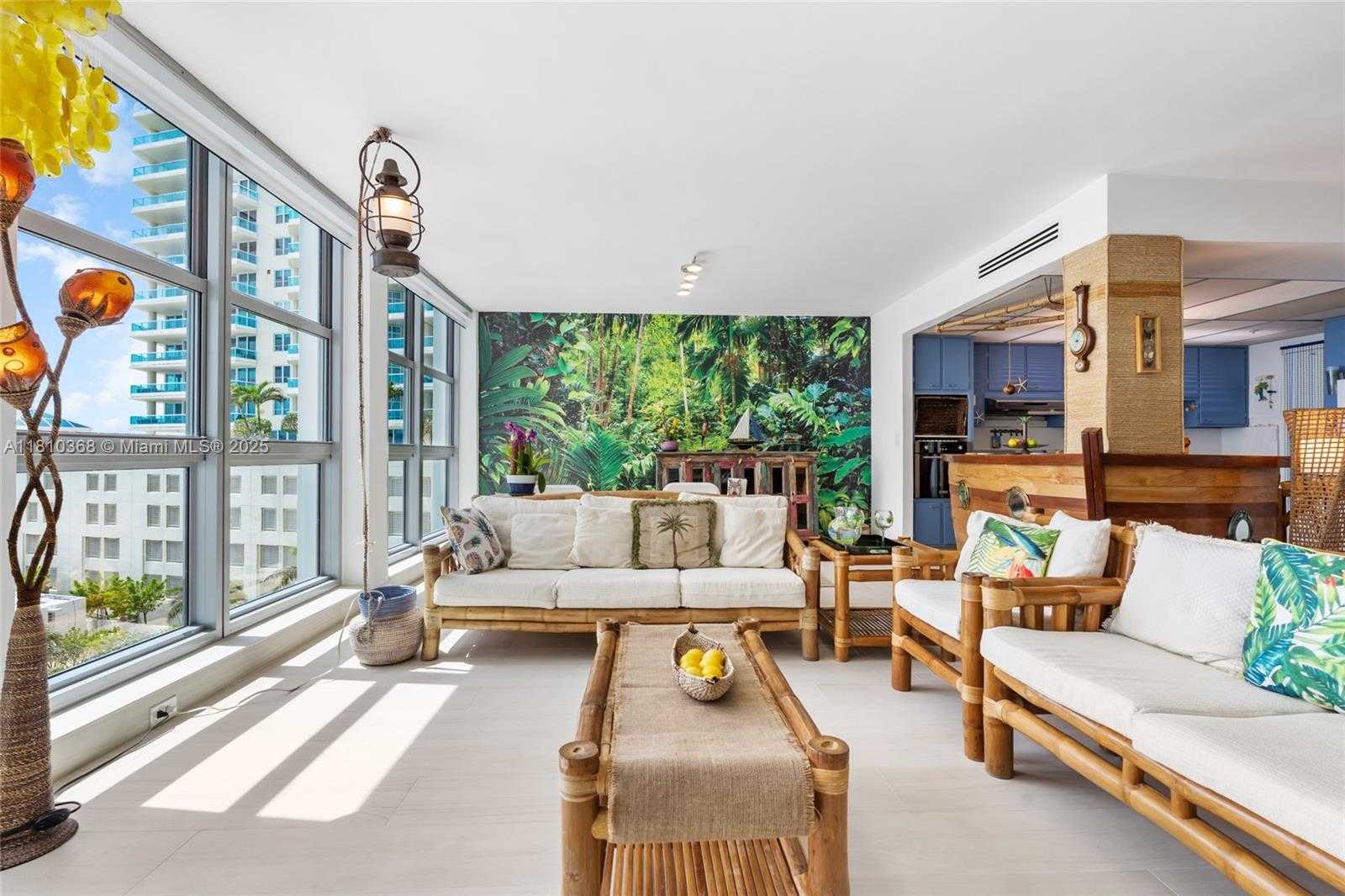 Small Image of 5055 COLLINS AVE #5G, Miami Beach Number 2
