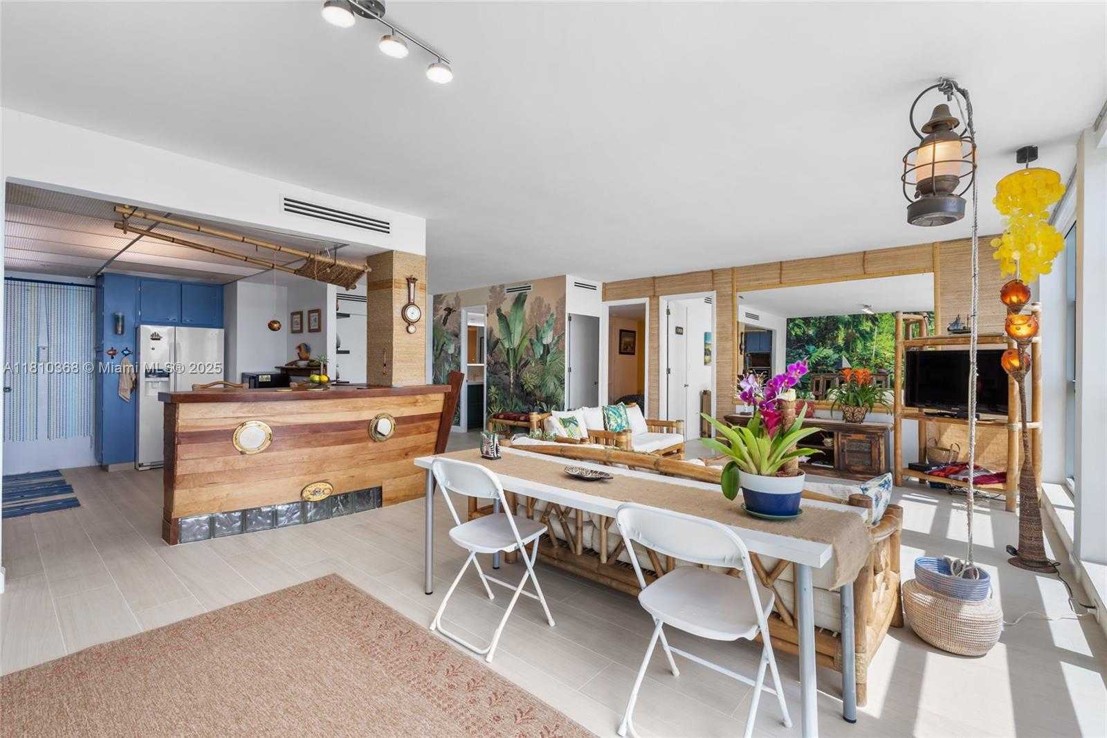 Small Image of 5055 COLLINS AVE #5G, Miami Beach Number 7
