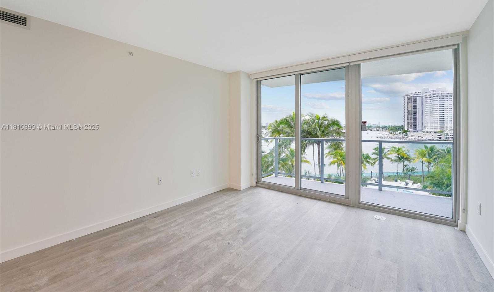 Small Image of 1500 BAY RD #N-0910, Miami Beach Number 10