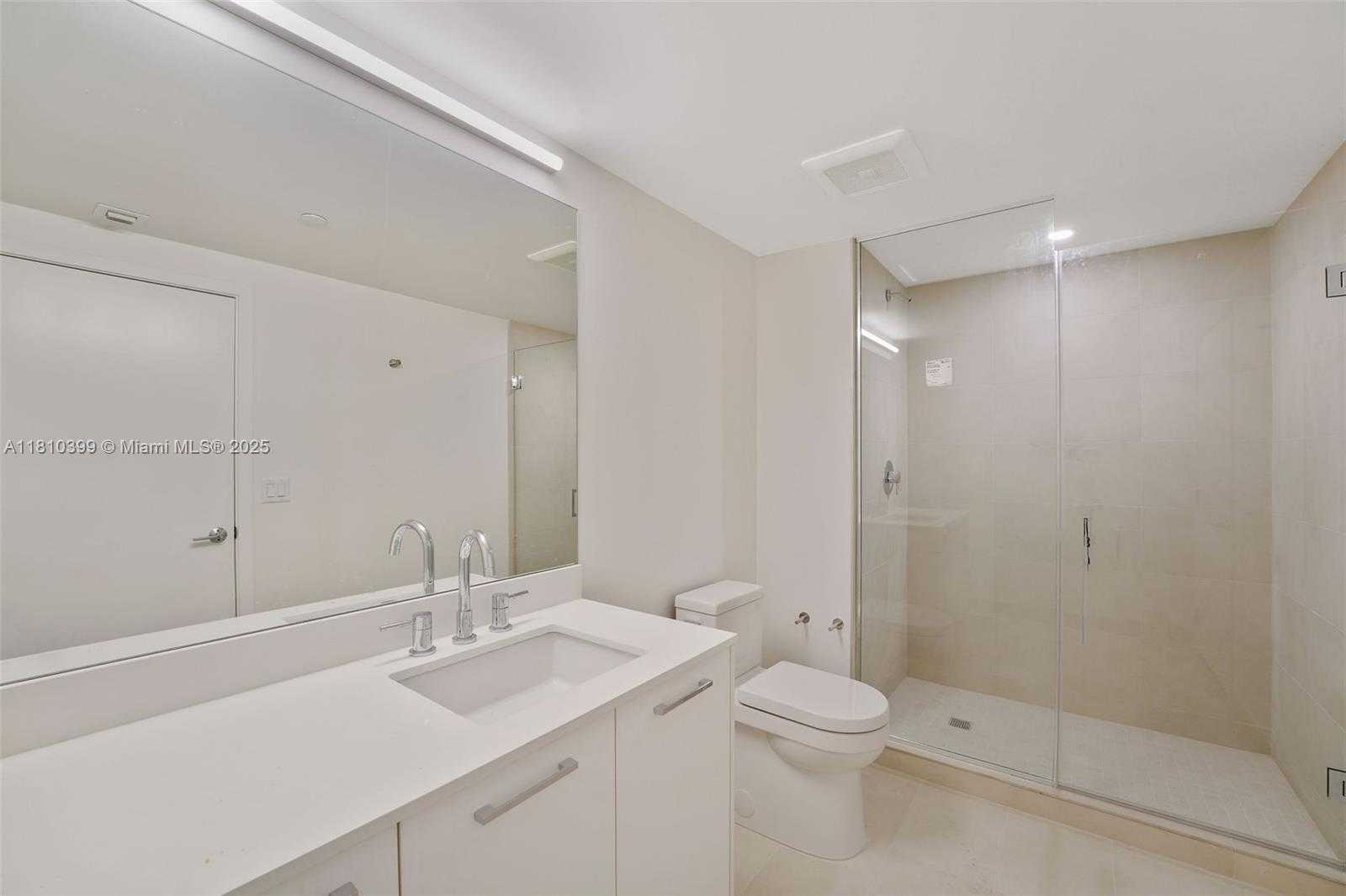 Small Image of 1500 BAY RD #N-0910, Miami Beach Number 16