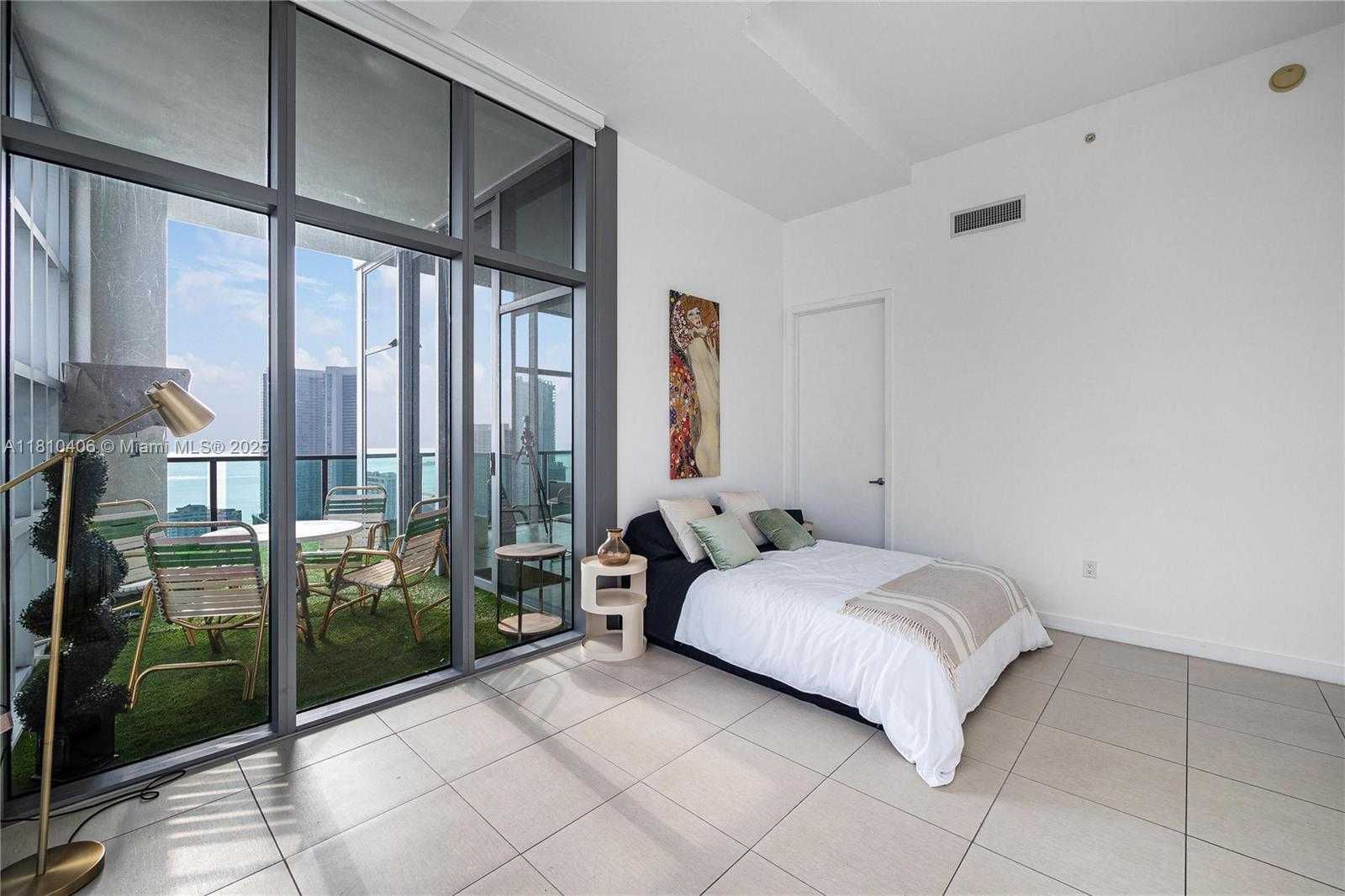 Small Image of 3301 NORTH EAST 1ST AVE #LPH-7, Miami Number 11