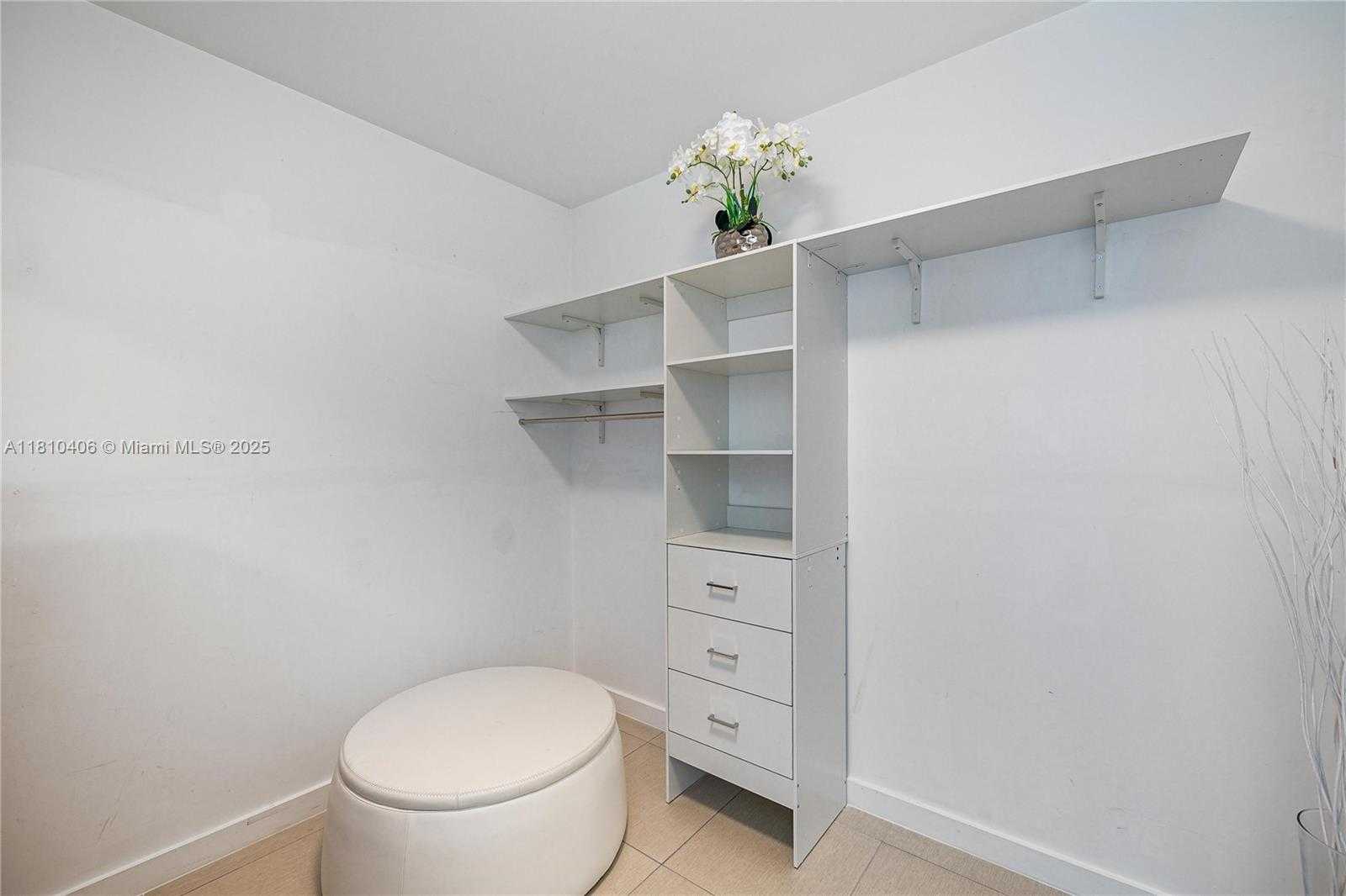 Small Image of 3301 NORTH EAST 1ST AVE #LPH-7, Miami Number 15