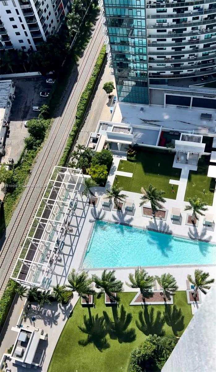 Small Image of 3301 NORTH EAST 1ST AVE #LPH-7, Miami Number 2