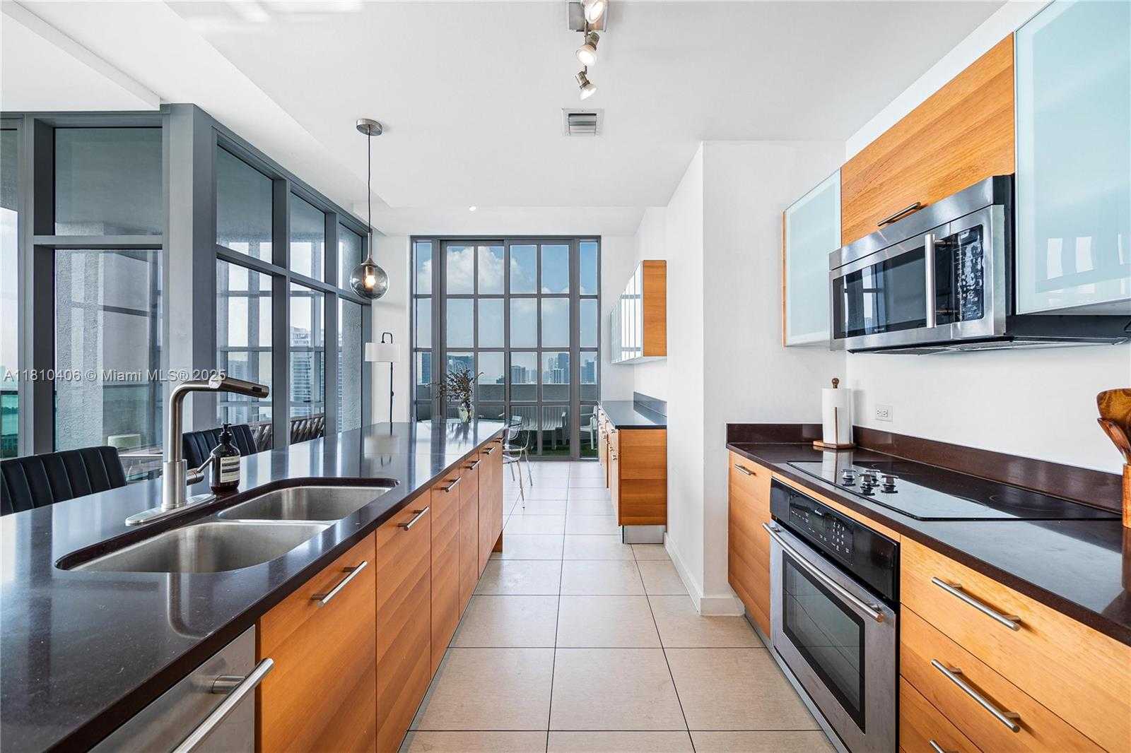 Small Image of 3301 NORTH EAST 1ST AVE #LPH-7, Miami Number 22