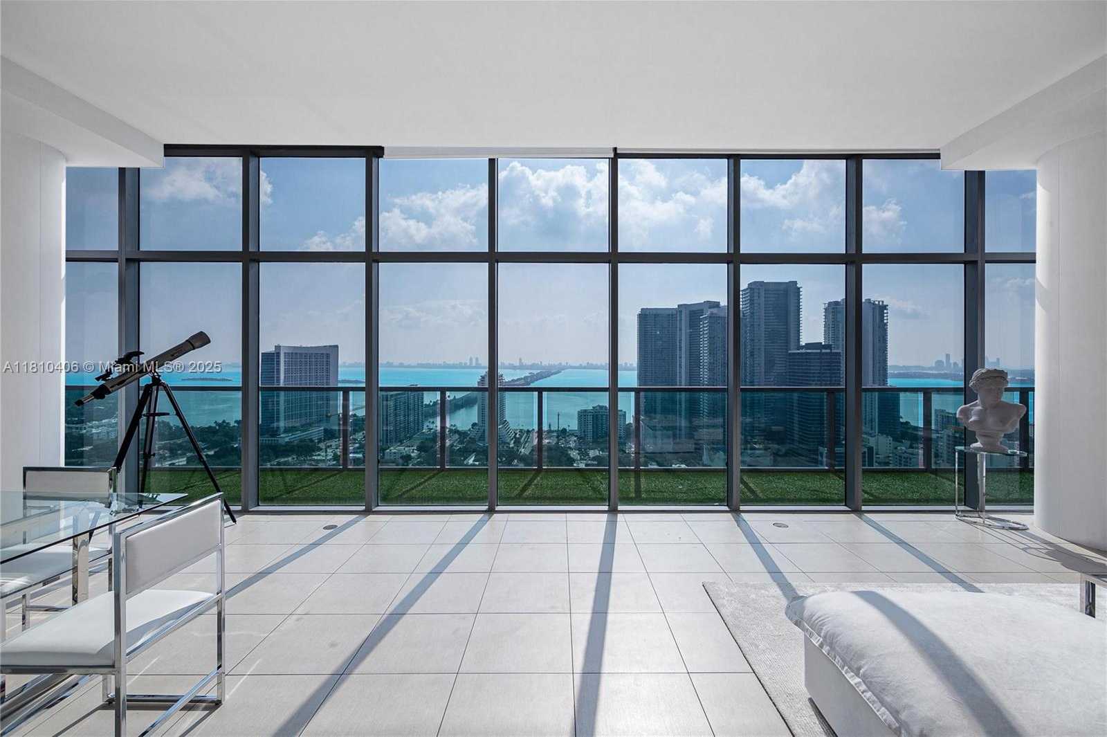Small Image of 3301 NORTH EAST 1ST AVE #LPH-7, Miami Number 3