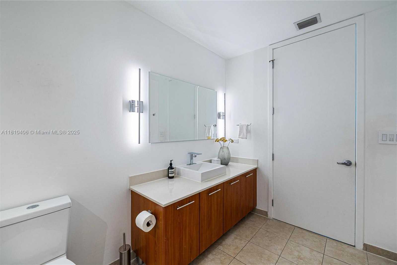 Small Image of 3301 NORTH EAST 1ST AVE #LPH-7, Miami Number 35