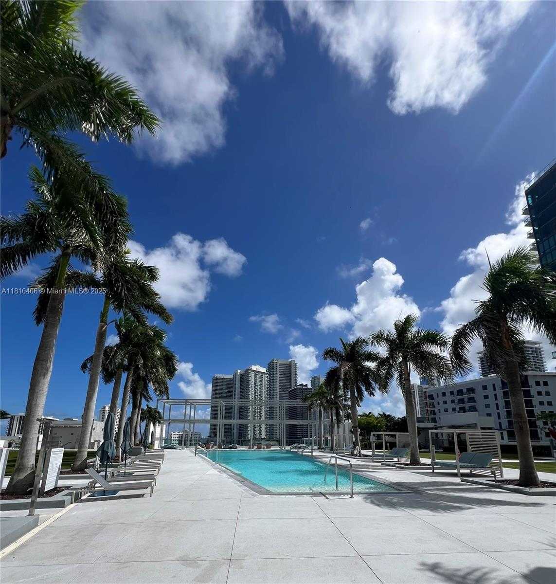 Small Image of 3301 NORTH EAST 1ST AVE #LPH-7, Miami Number 49