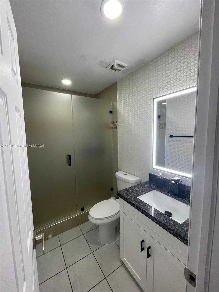 Small Image of 21045 124 AVE RD #na, Miami Number 13