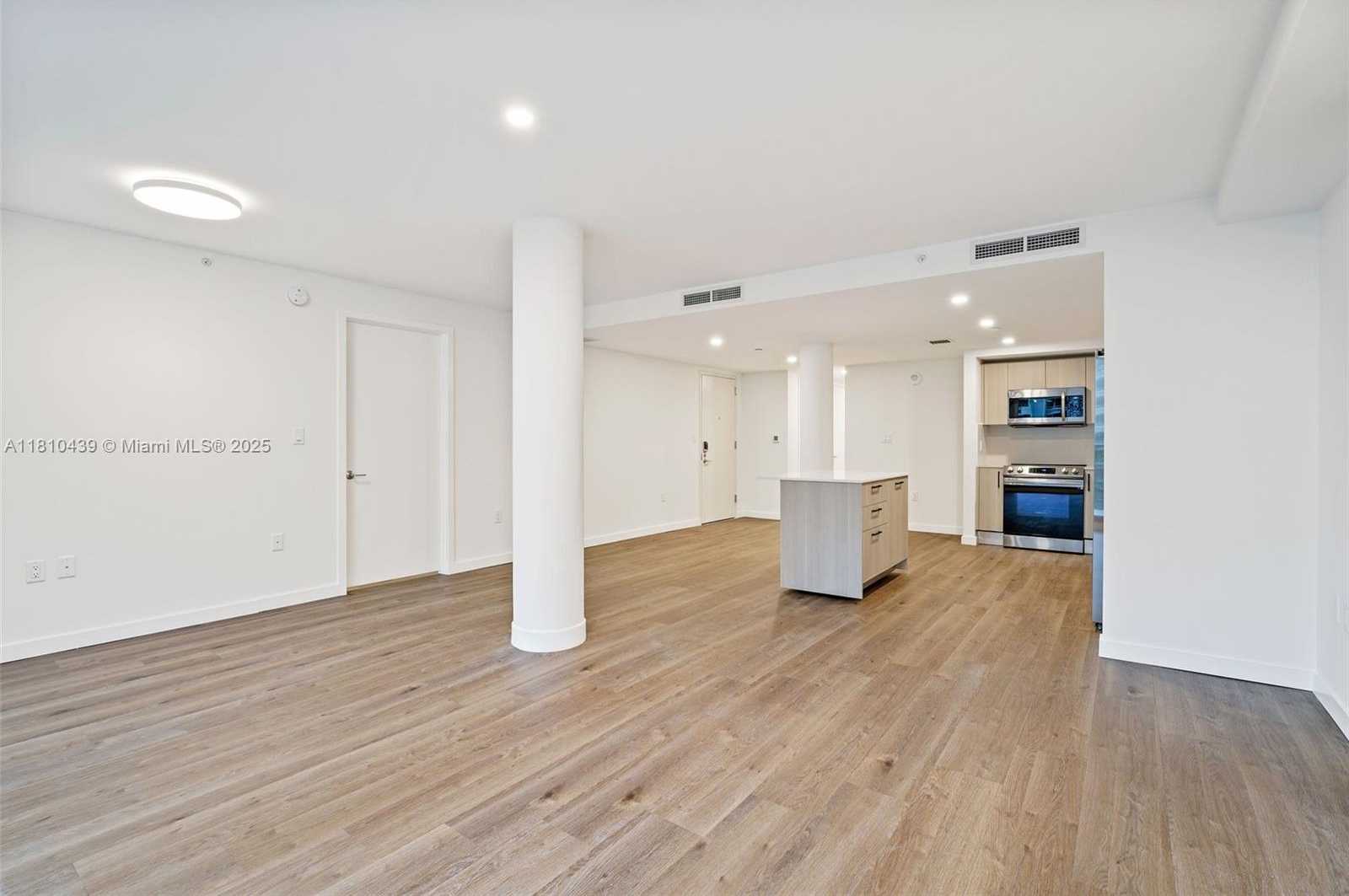 Small Image of 1500 BAY RD #N-0225, Miami Beach Number 20