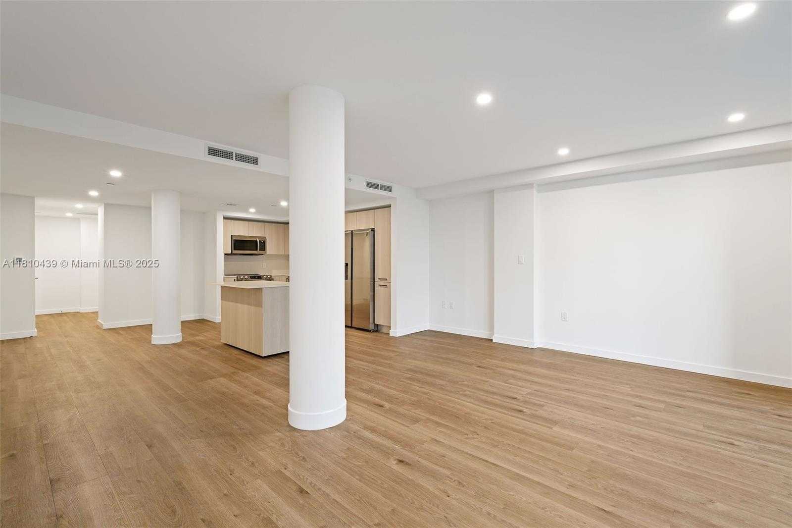 Small Image of 1500 BAY RD #N-0225, Miami Beach Number 21