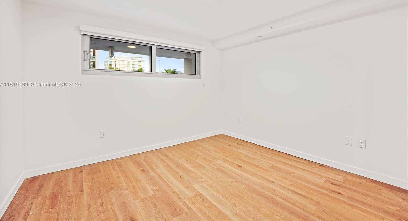 Small Image of 1500 BAY RD #N-0225, Miami Beach Number 31