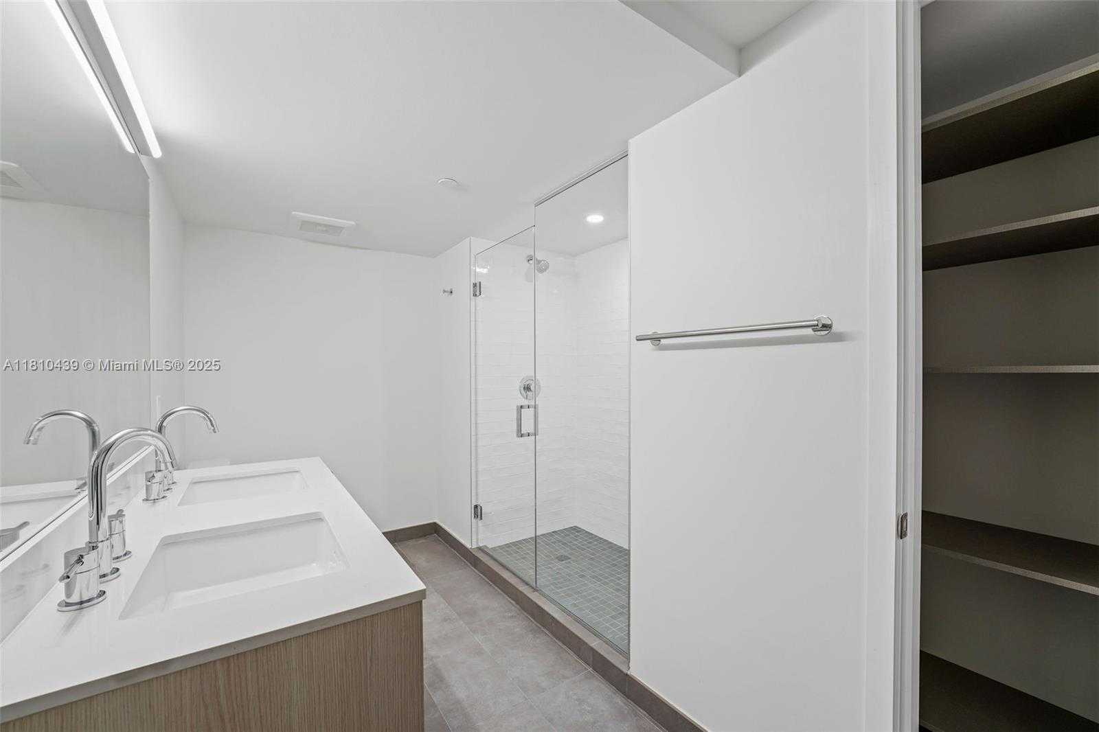 Small Image of 1500 BAY RD #N-0225, Miami Beach Number 36