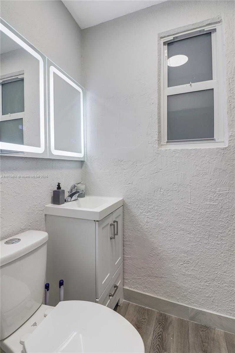 Small Image of 6039 SOUTH WEST 38TH ST, Miramar Number 17