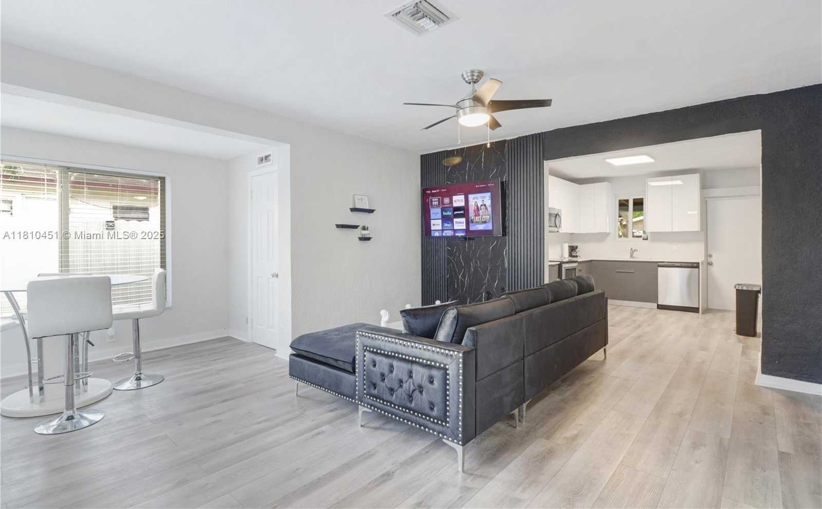 Small Image of 6039 SOUTH WEST 38TH ST, Miramar Number 4