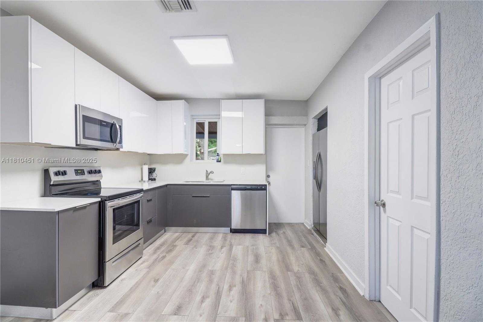 Small Image of 6039 SOUTH WEST 38TH ST, Miramar Number 8