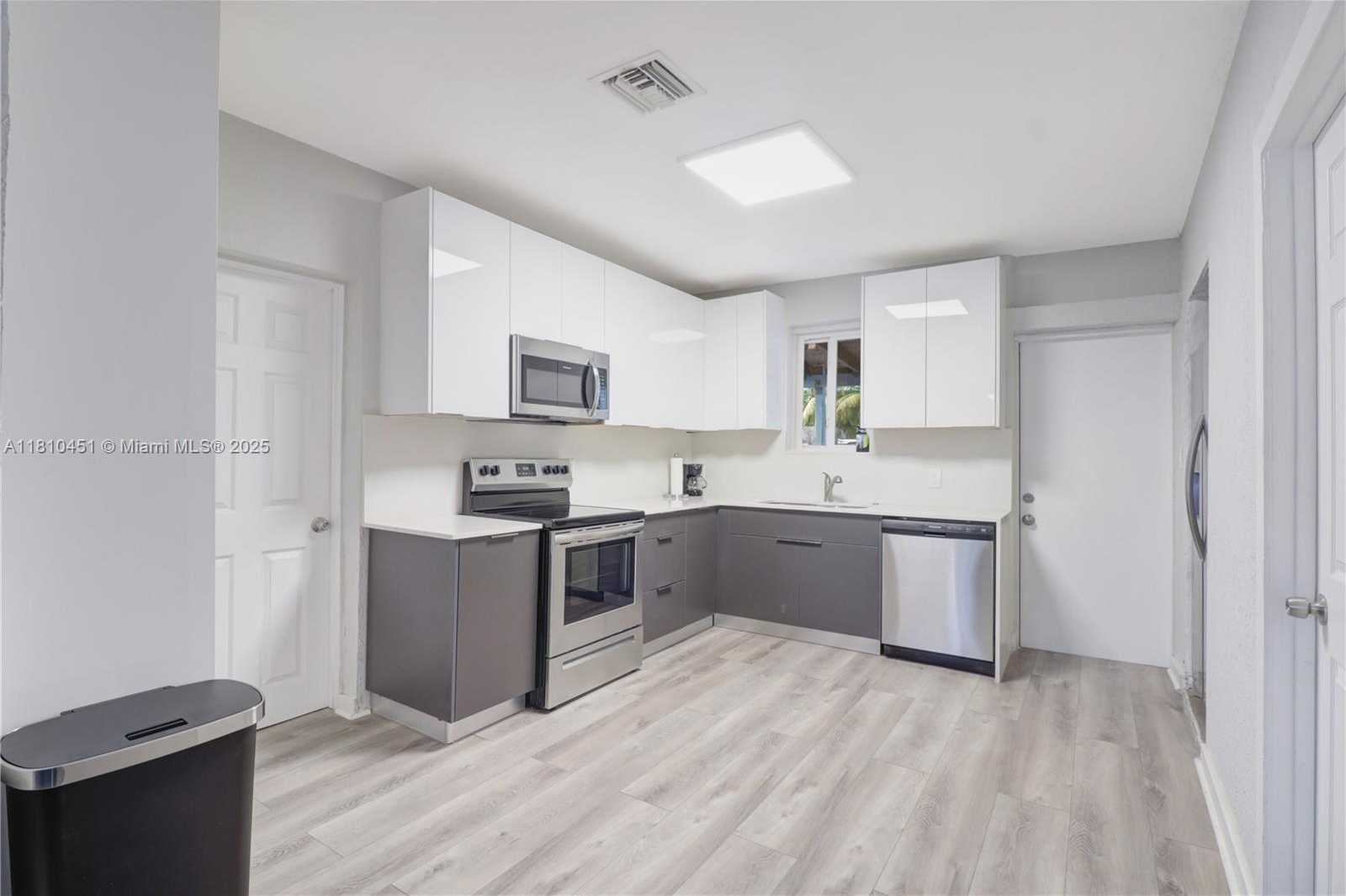 Small Image of 6039 SOUTH WEST 38TH ST, Miramar Number 9
