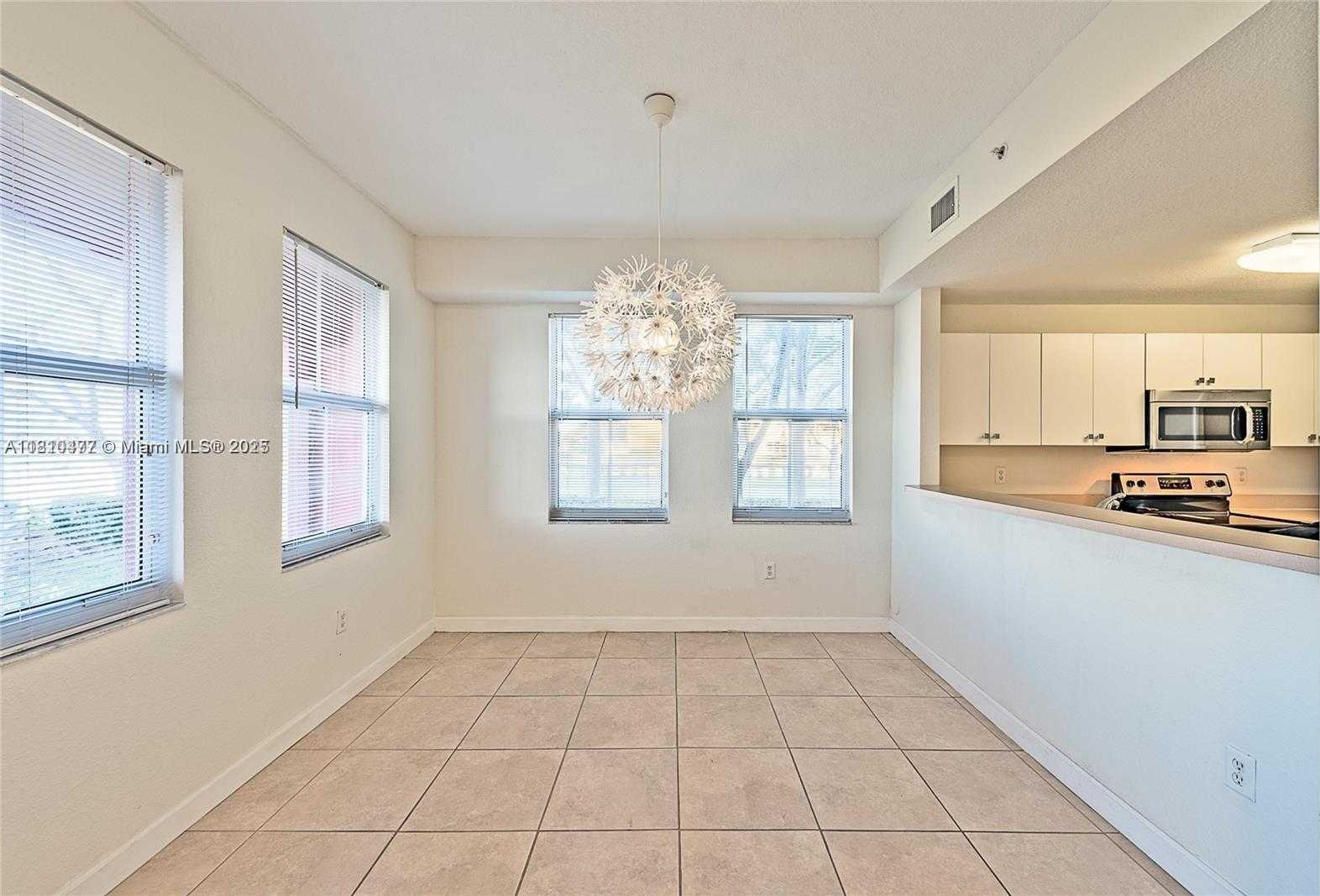 Small Image of 10901 NORTH WEST 83RD ST #104, Doral Number 4