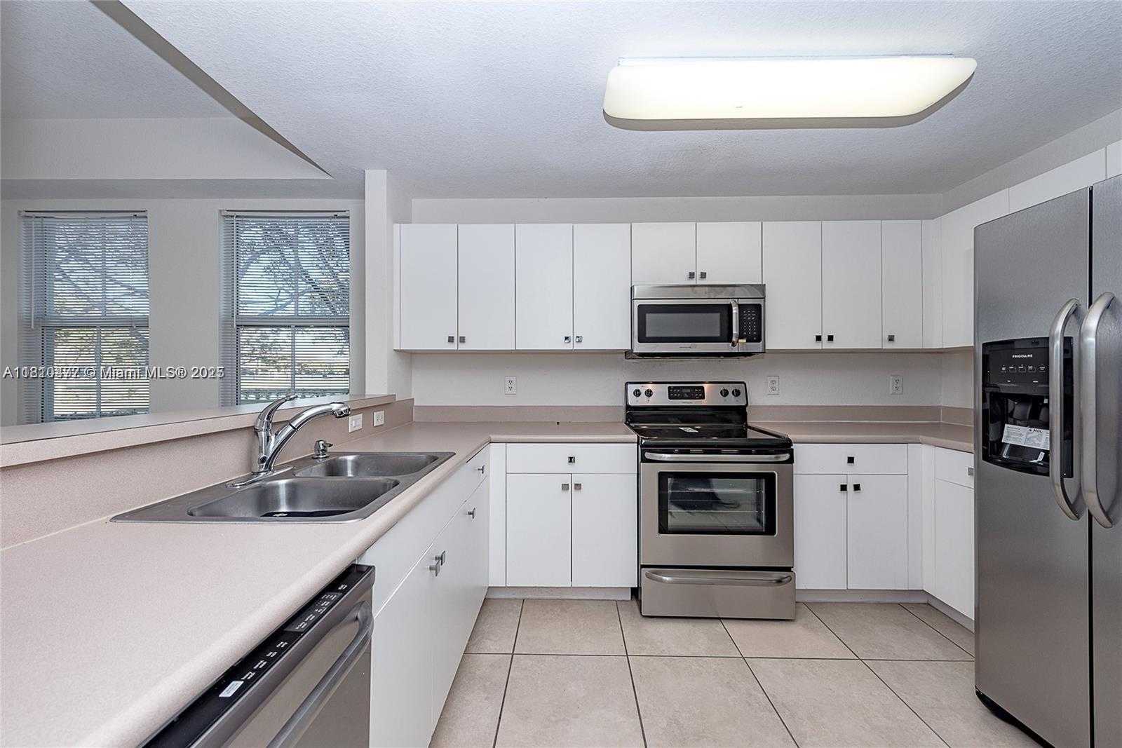 Small Image of 10901 NORTH WEST 83RD ST #104, Doral Number 7