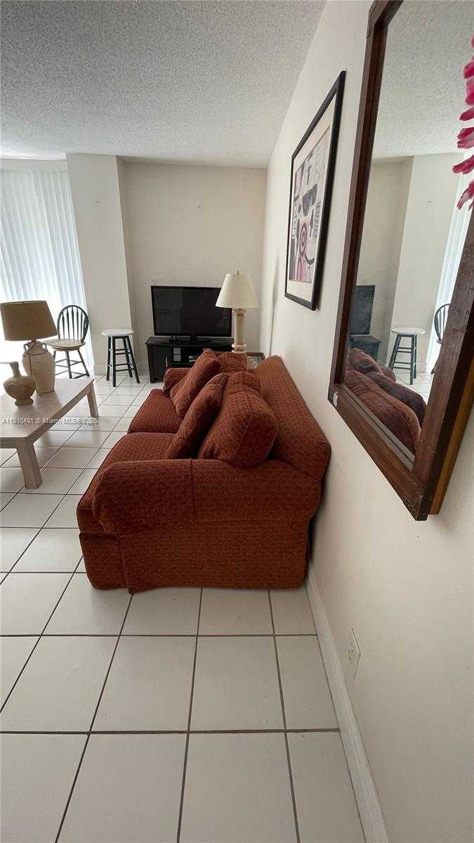 Small Image of 2821 NORTH MIAMI BEACH BLVD #4M, North Miami Beach Number 13