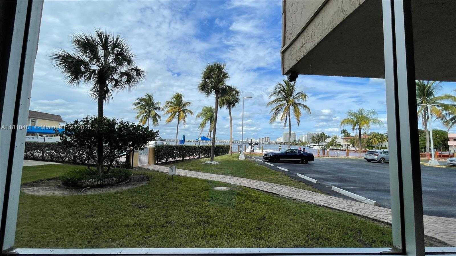 Small Image of 2821 NORTH MIAMI BEACH BLVD #4M, North Miami Beach Number 5