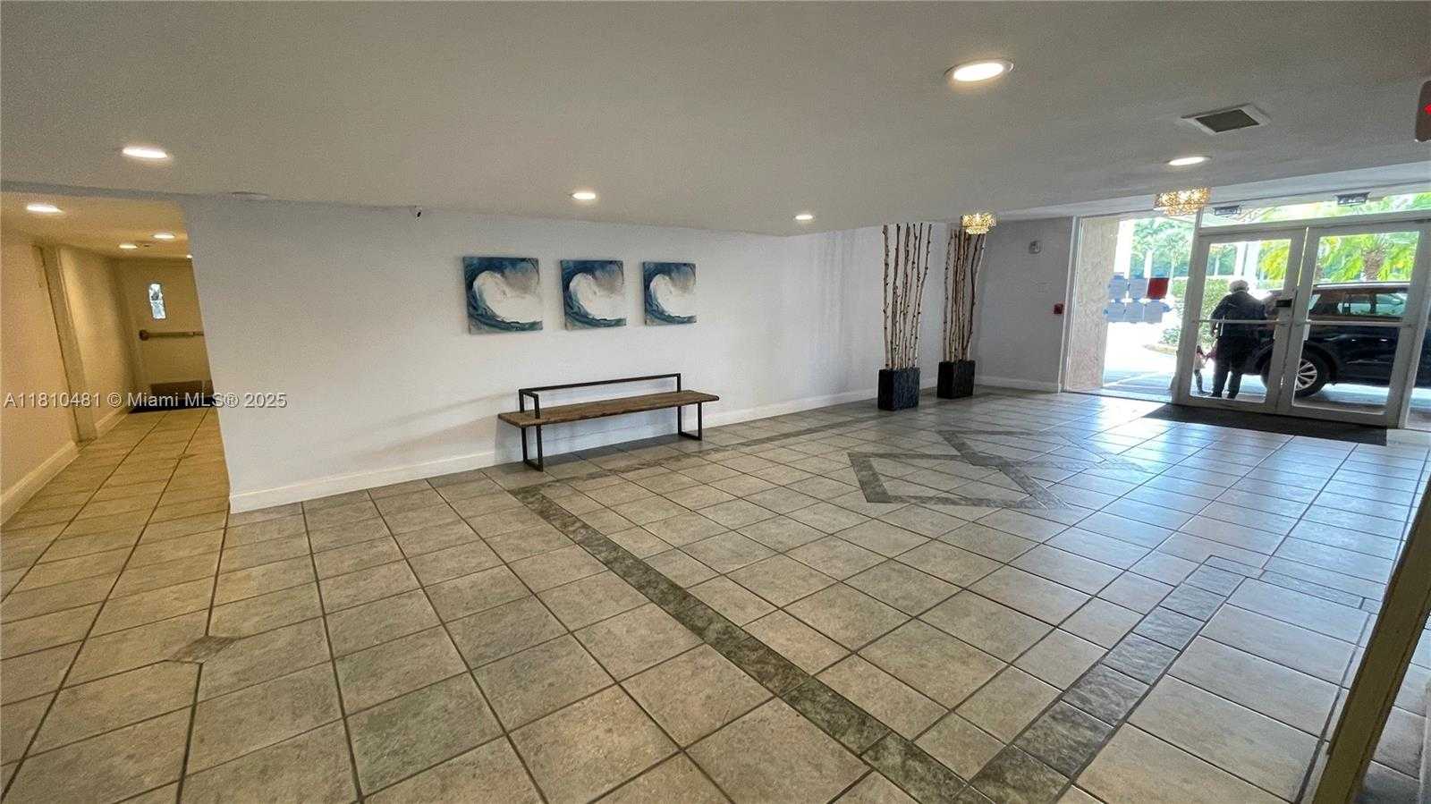 Small Image of 2821 NORTH MIAMI BEACH BLVD #4M, North Miami Beach Number 7