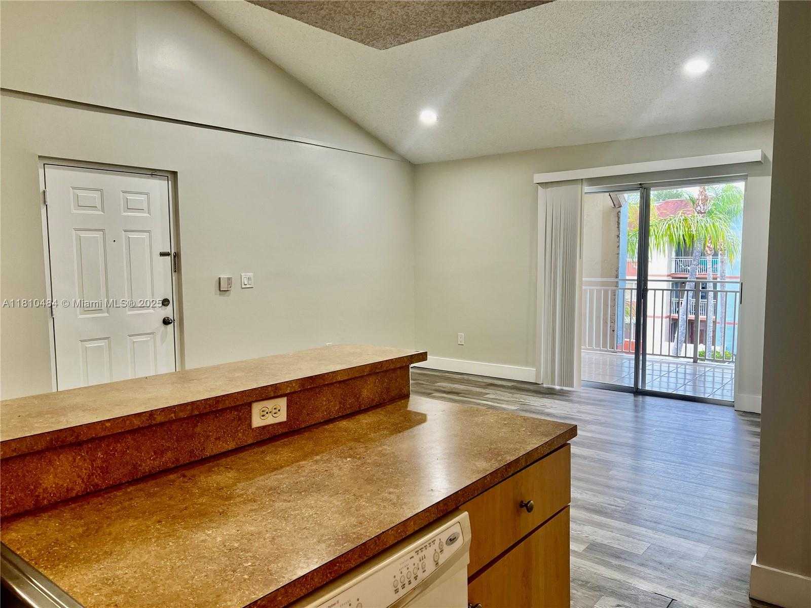 Small Image of 18850 NORTH WEST 57TH AVE #305, Hialeah Number 8