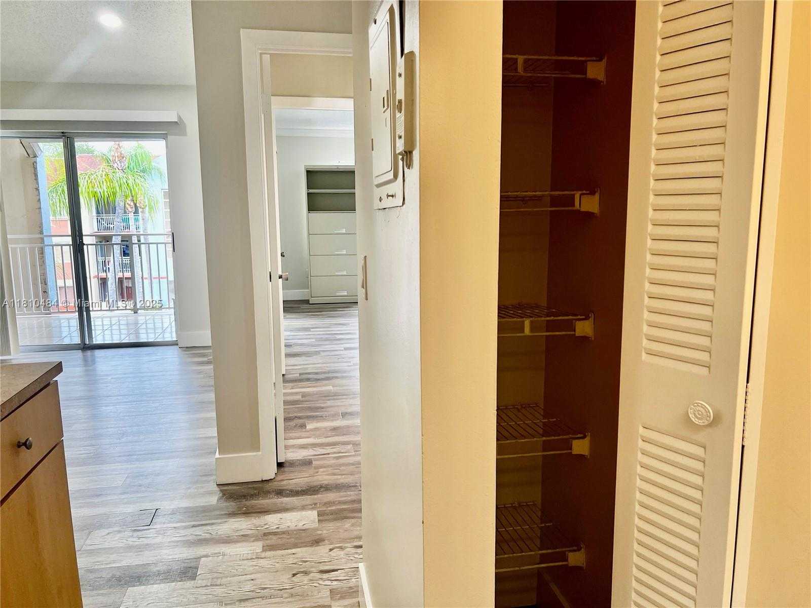 Small Image of 18850 NORTH WEST 57TH AVE #305, Hialeah Number 9