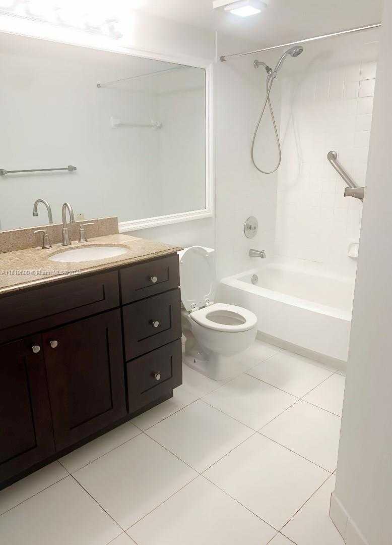Small Image of 4555 NORTH WEST 99TH AVE #102, Doral Number 10