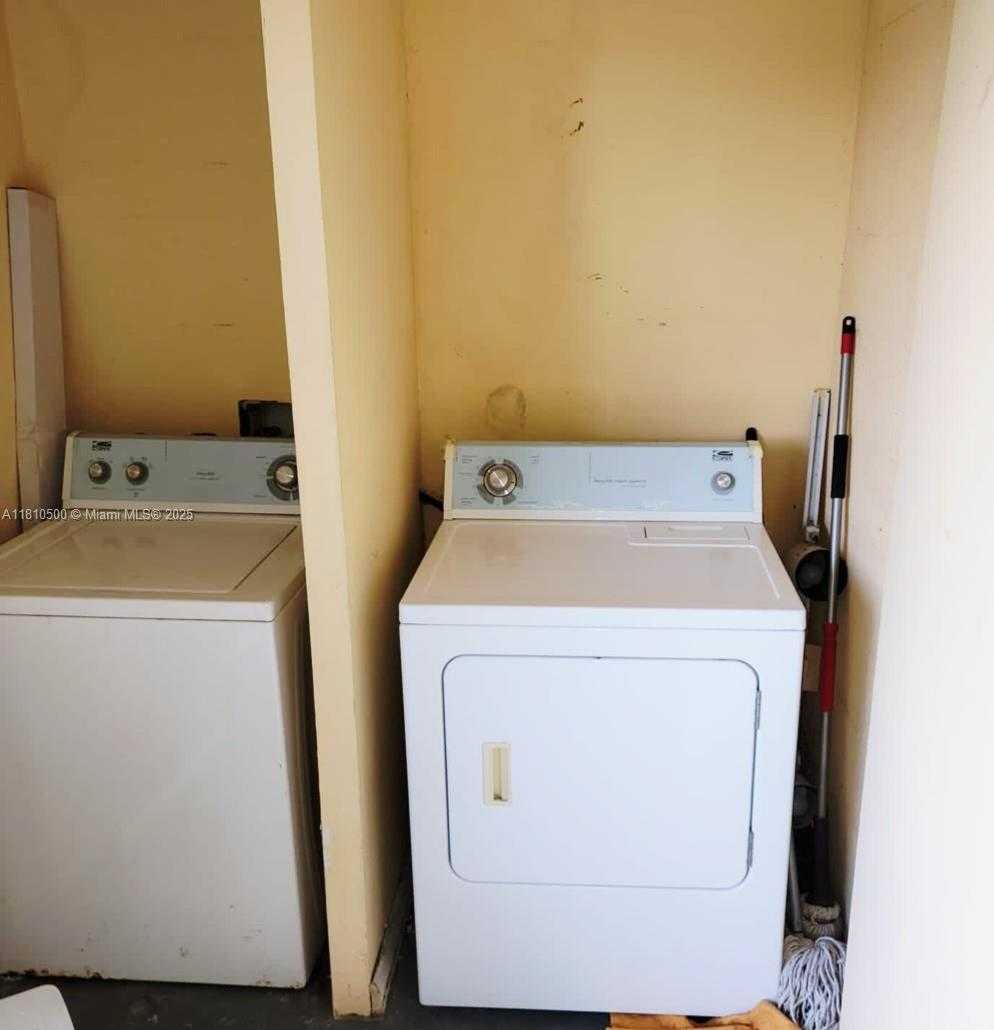 Small Image of 4555 NORTH WEST 99TH AVE #102, Doral Number 12