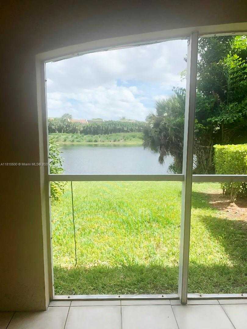 Small Image of 4555 NORTH WEST 99TH AVE #102, Doral Number 2