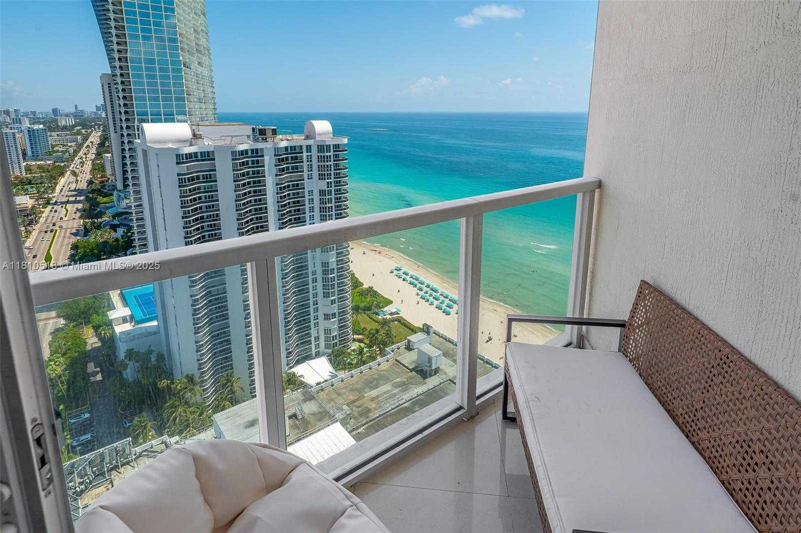 Small Image of 16699 COLLINS AVE #3207, Sunny Isles Beach Number 10