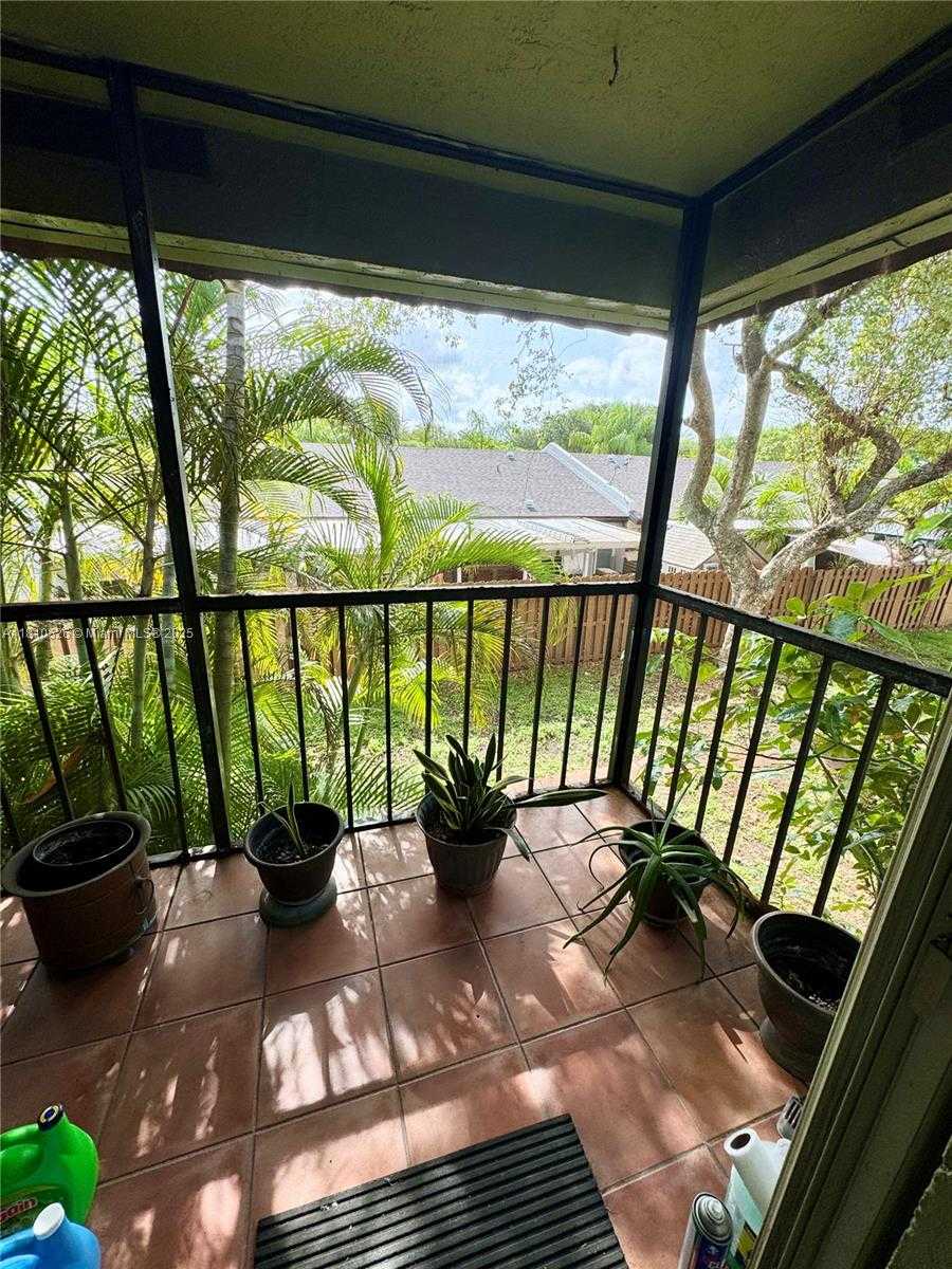 Small Image of 9722 HAMMOCKS BLVD #203, Miami Number 12