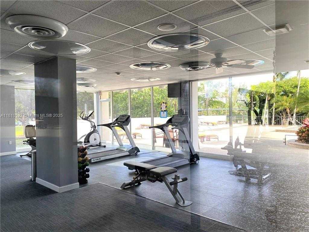 Small Image of 3375 NORTH COUNTRY CLUB DR #1406, Aventura Number 13