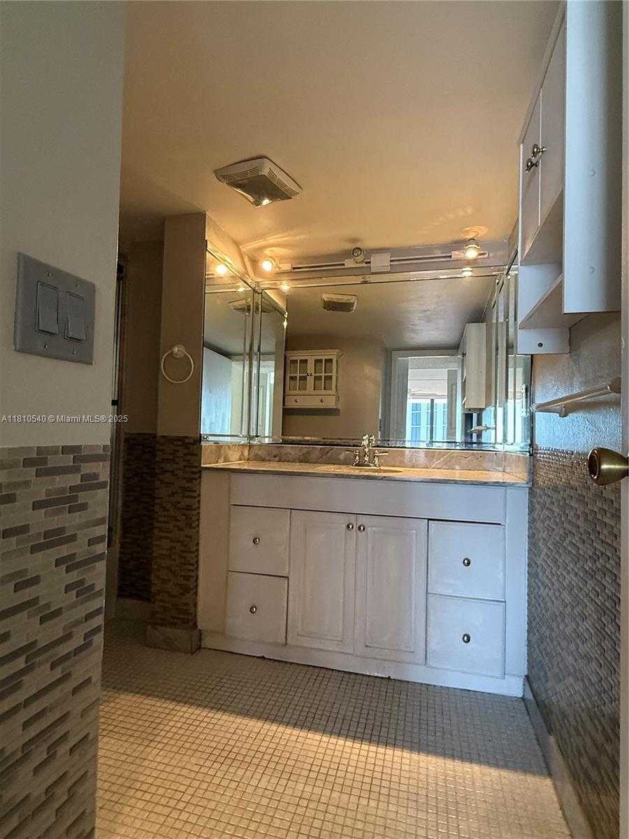 Small Image of 555 NORTH EAST 15TH ST #25D, Miami Number 9