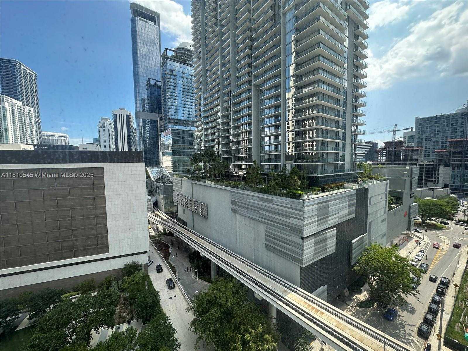 Small Image of 31 SOUTH EAST 6TH ST #1603, Miami Number 13