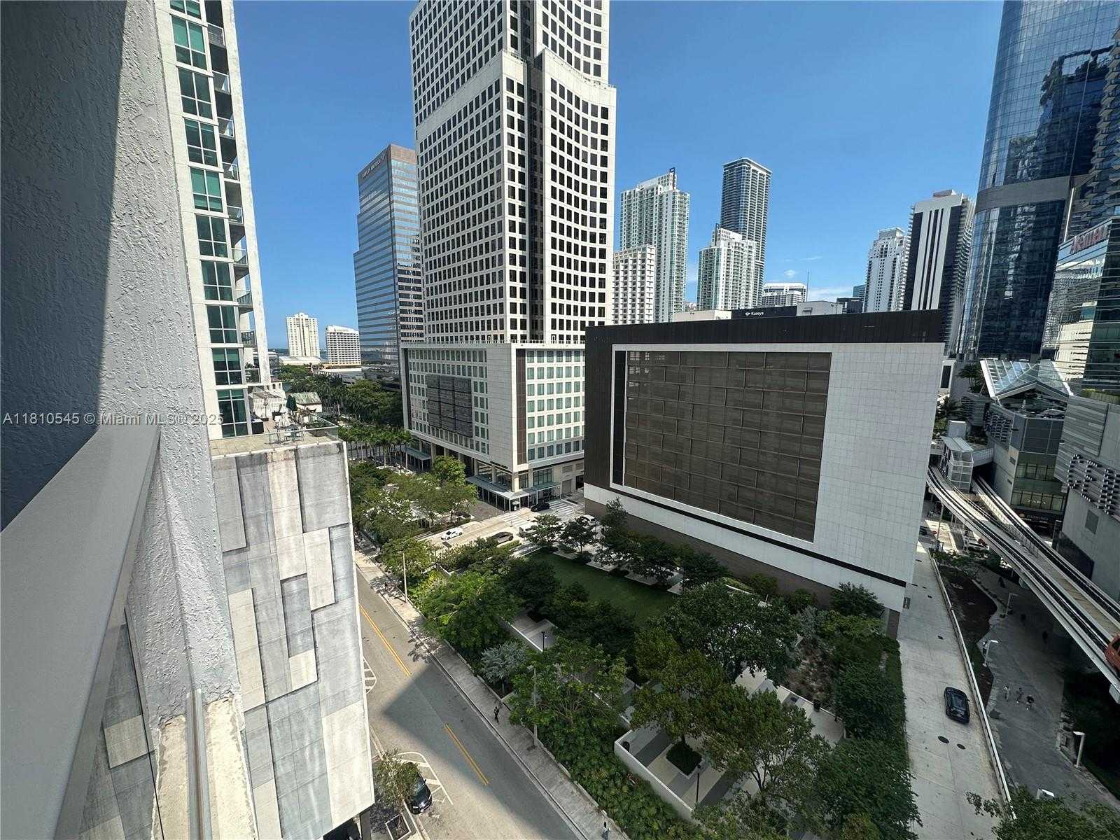 Small Image of 31 SOUTH EAST 6TH ST #1603, Miami Number 14