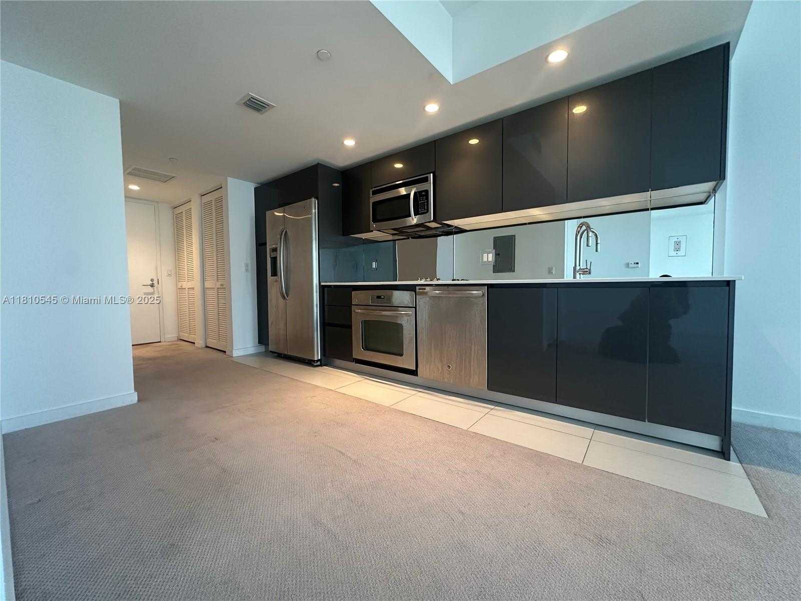 Small Image of 31 SOUTH EAST 6TH ST #1603, Miami Number 9
