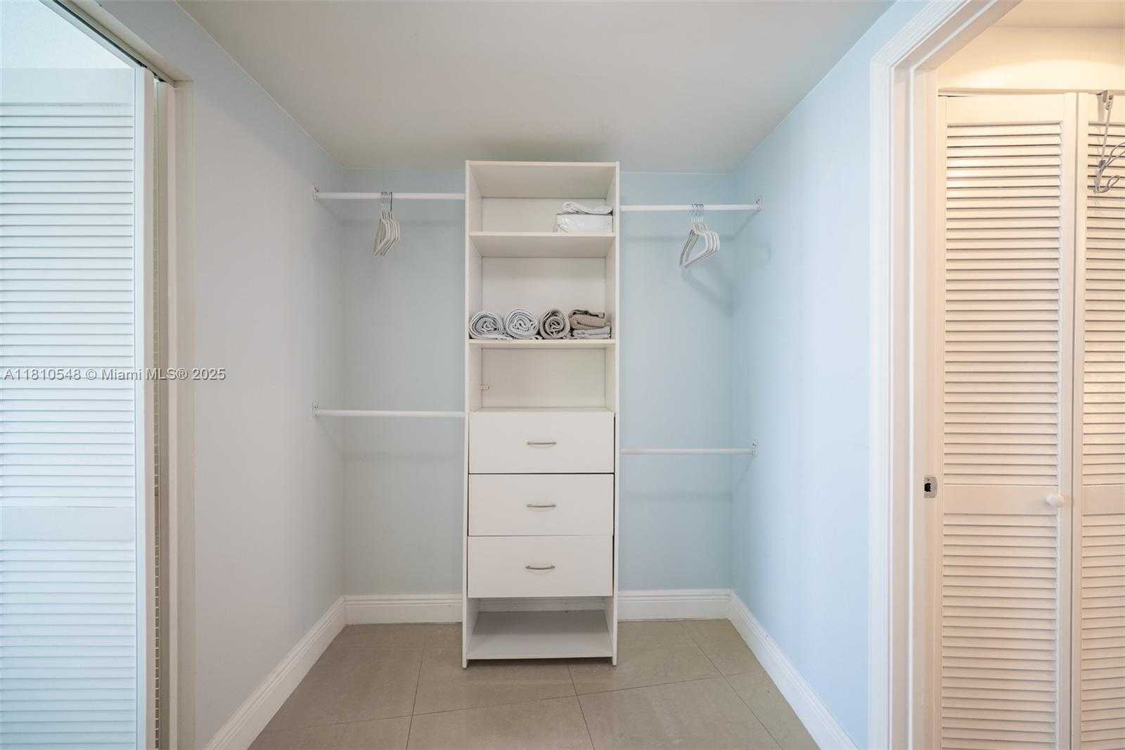 Small Image of 1750 NORTH BAYSHORE DR #1611, Miami Number 15