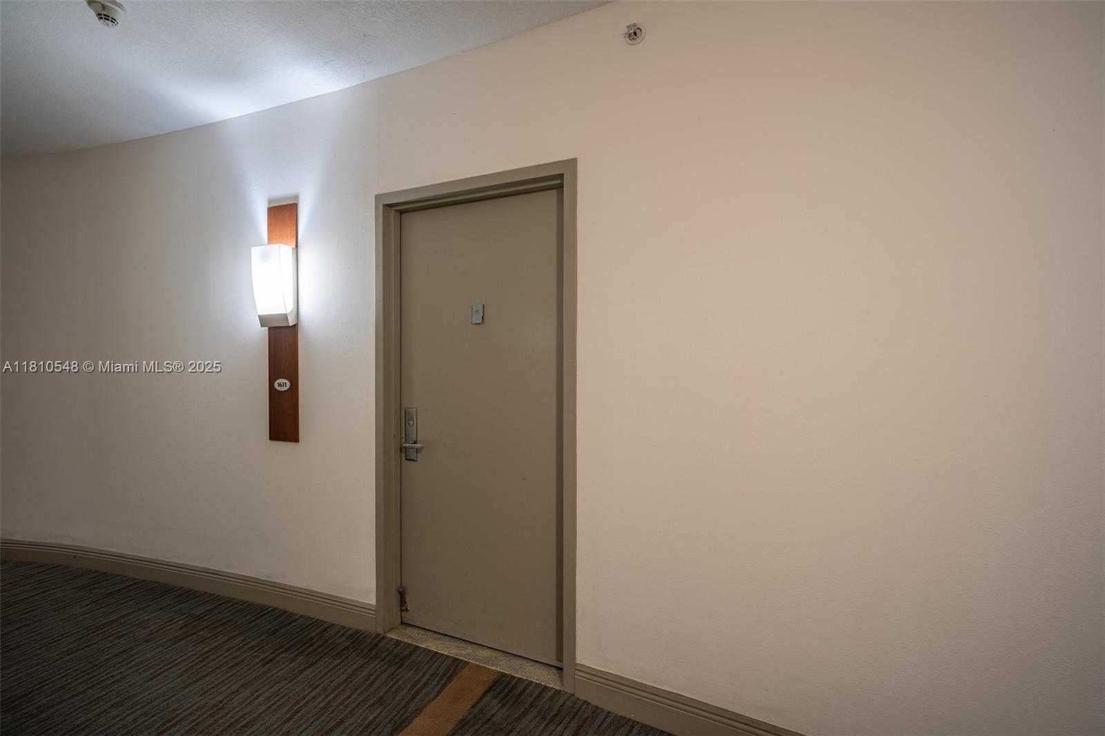 Small Image of 1750 NORTH BAYSHORE DR #1611, Miami Number 4