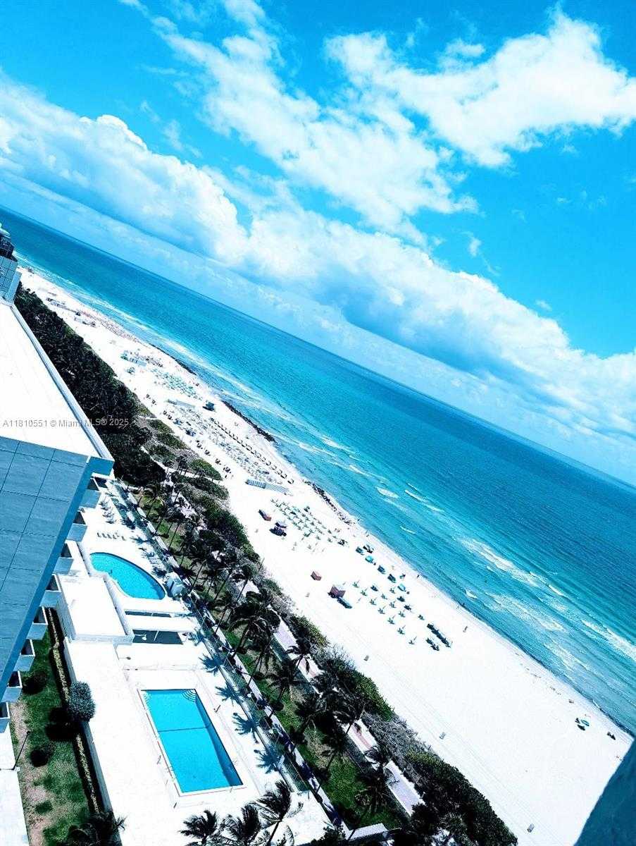 Small Image of 2655 COLLINS AVE #2409, Miami Beach Number 3