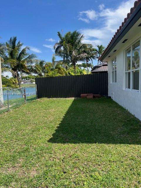 Small Image of 6983 SOUTH WEST 161ST PL, Miami Number 29