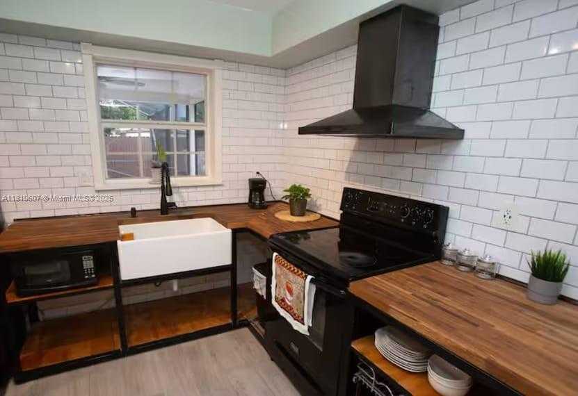 Small Image of 7650 NORTH WEST 33RD ST, Davie Number 5