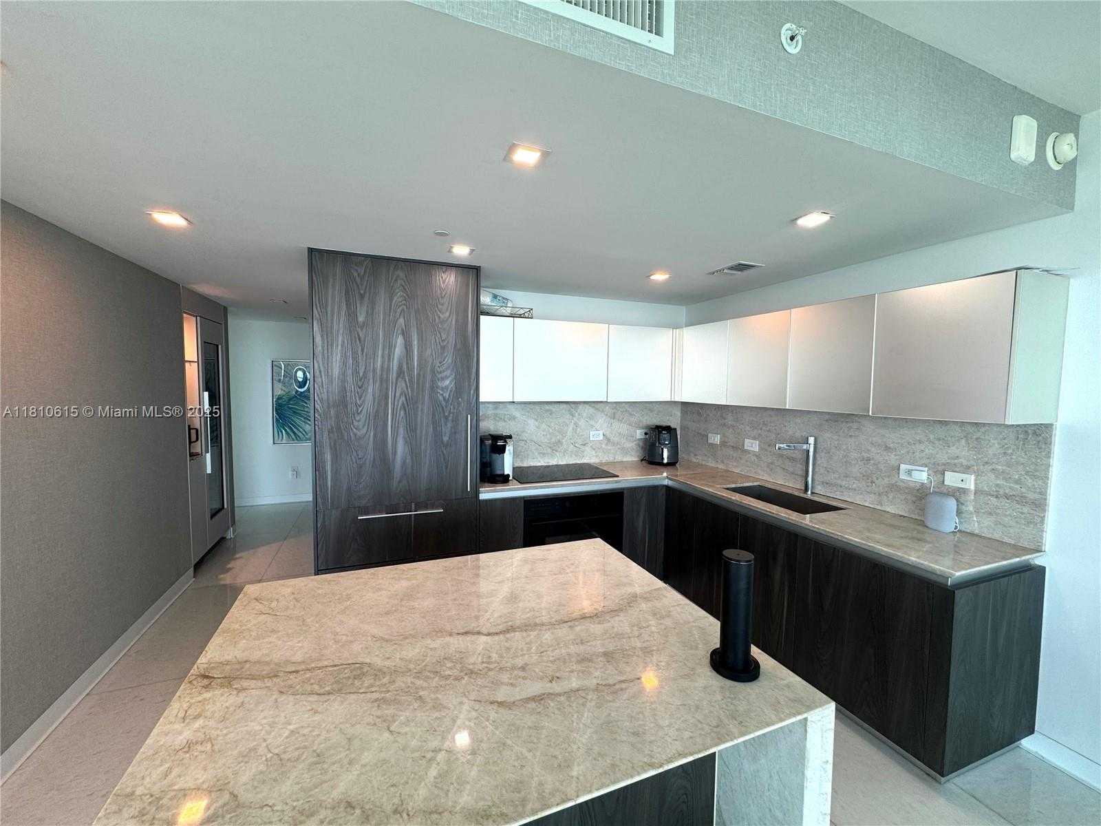 Small Image of 3131 NORTH EAST 7TH AVE #3901, Miami Number 4